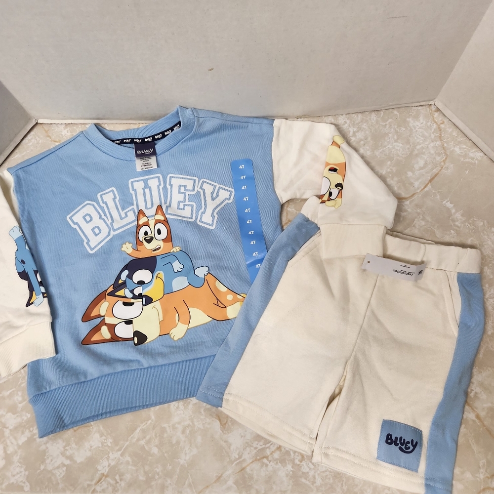 Bluey Kids' Blue and White Outfit Set Size 4T New Boy Girl Sweatshirt Shorts